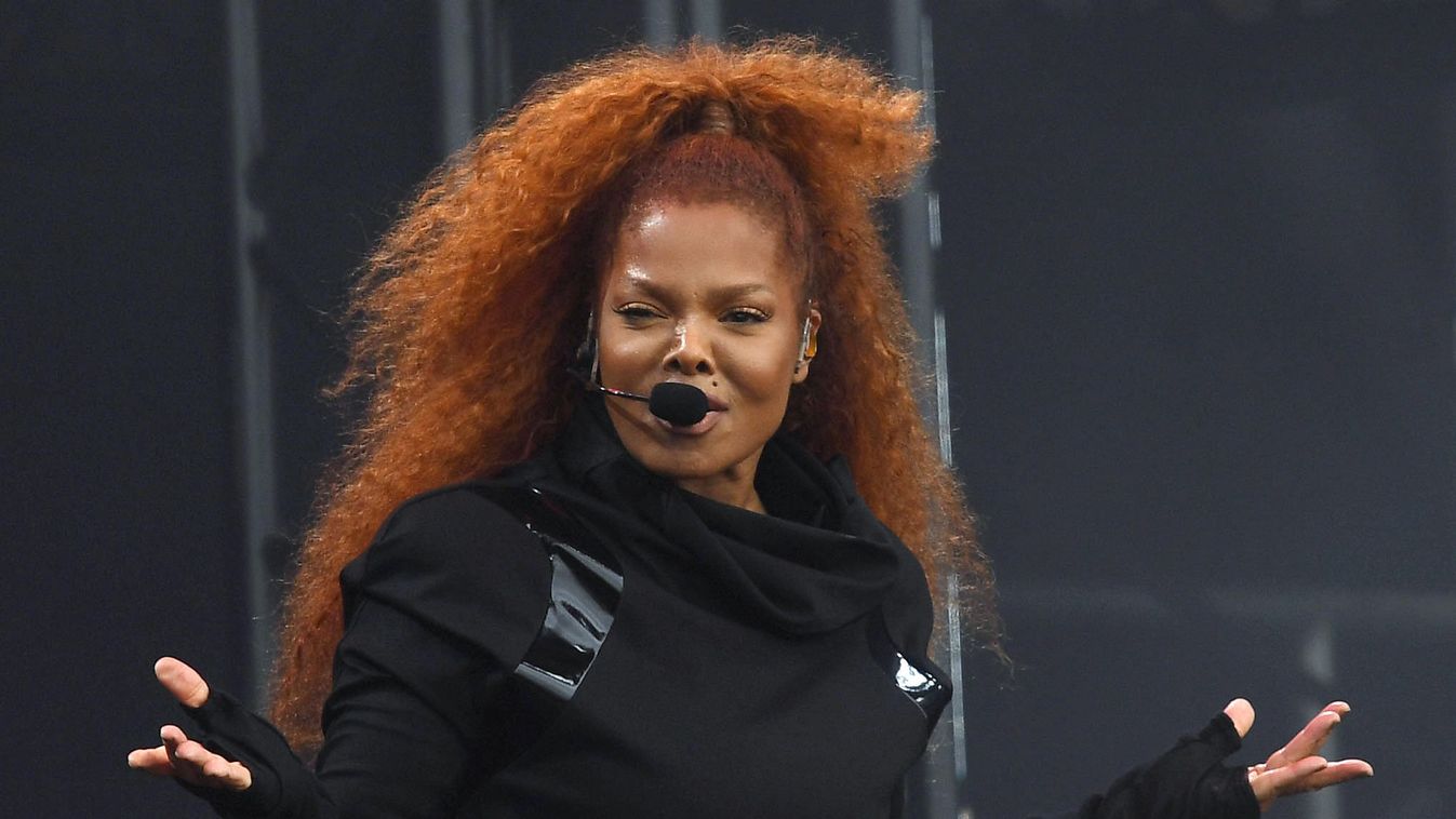 Elárverezi több mint ezer színpadi ruháját Janet Jackson