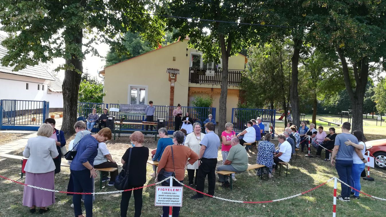 Átadták a felújított szlovák házat Csabaszabadin