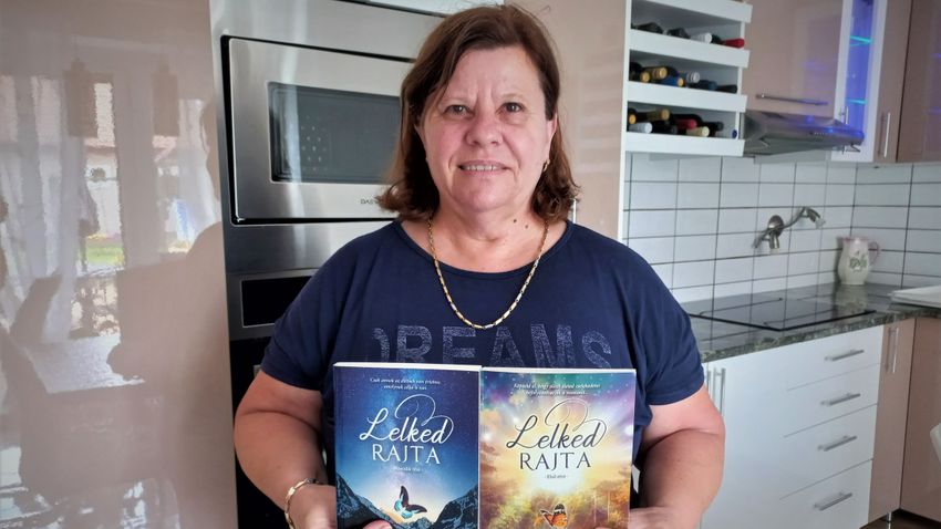 BEOL – Videóiban süt-főz, és közben felolvassa legújabb regényét a kötegyáni Thüringer Katalin