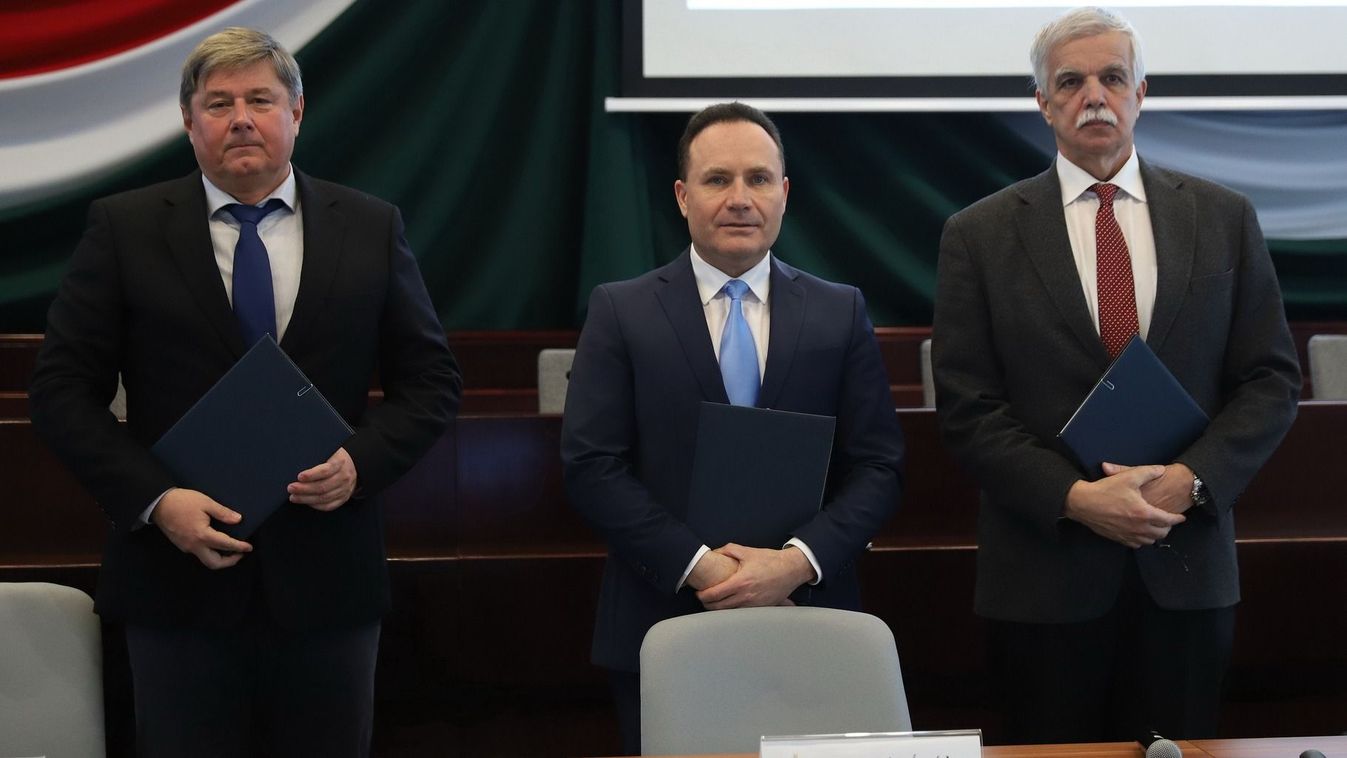 A mérnökképzést erősítik a háromoldalú megállapodással - galériával