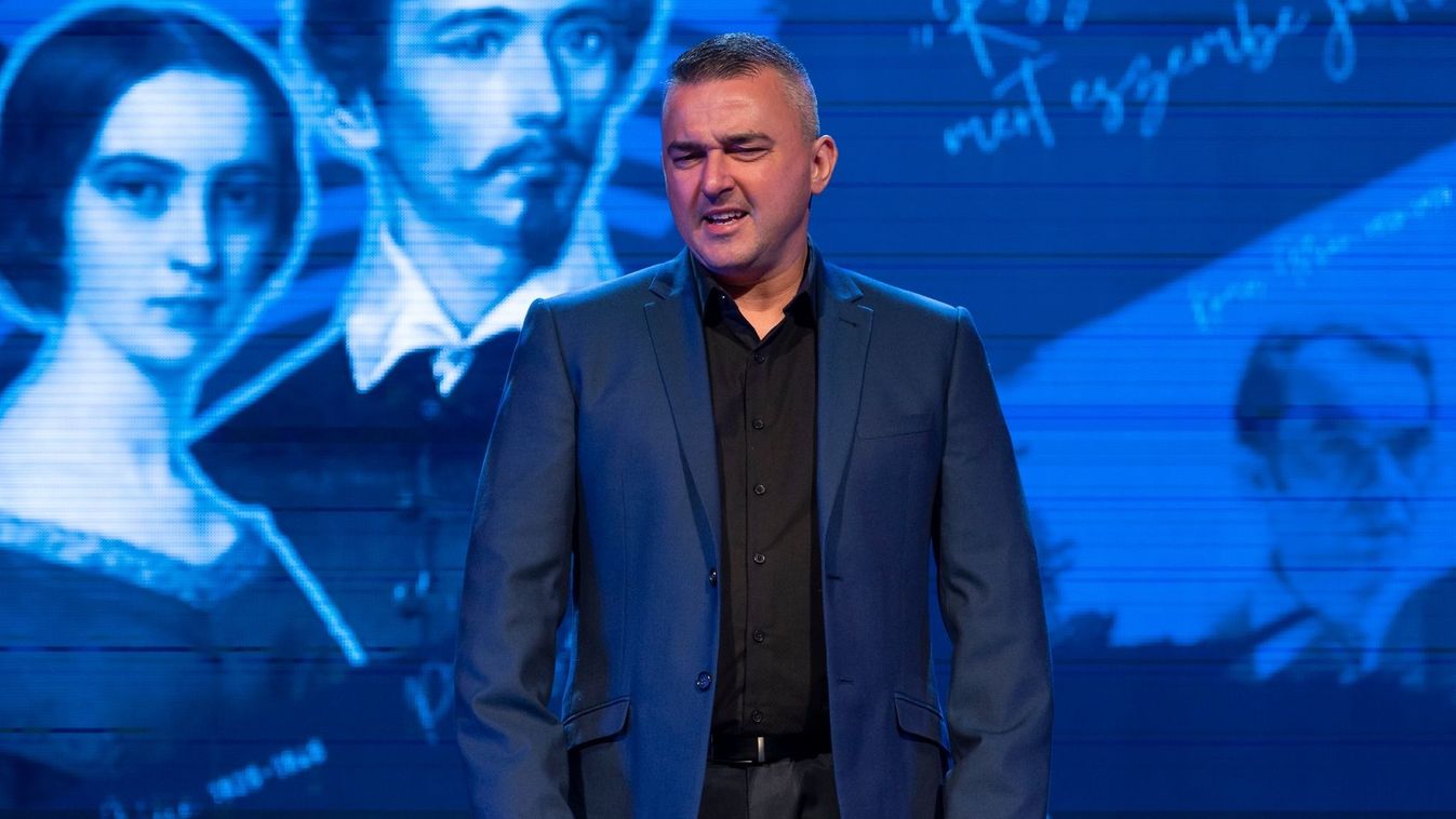 Ferenczi Attila színész, valamint Lovászi Edina és Zenekara nyerte az idei Versünnepet