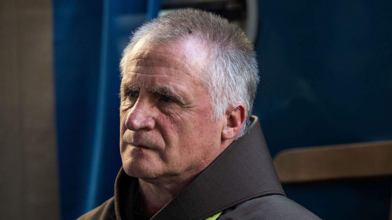 A spekuláns hatalmas összeget költött Böjte Csaba lejáratására