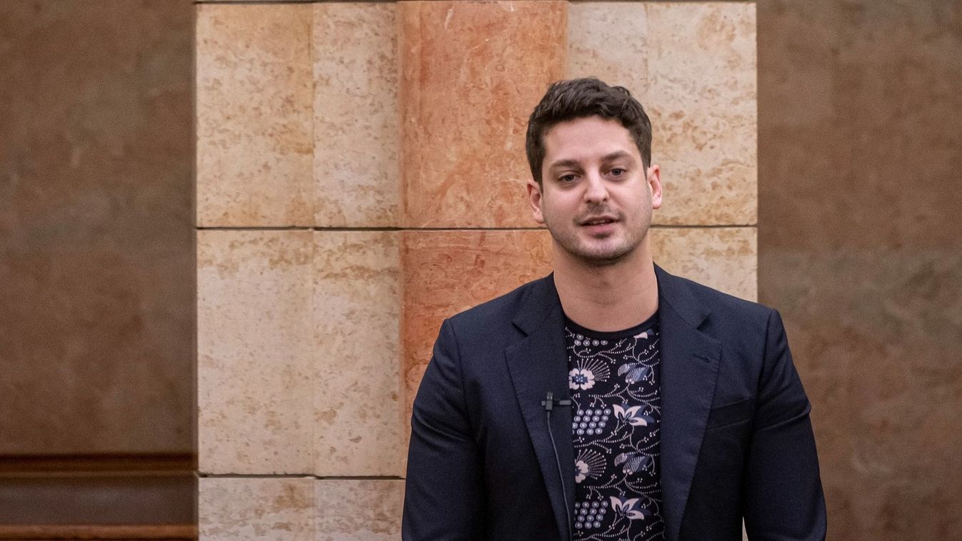 Továbbra is feszültséget okoz a svéd oktatófilm, ellenzéki politikusok is nyilatkoztak (videó)