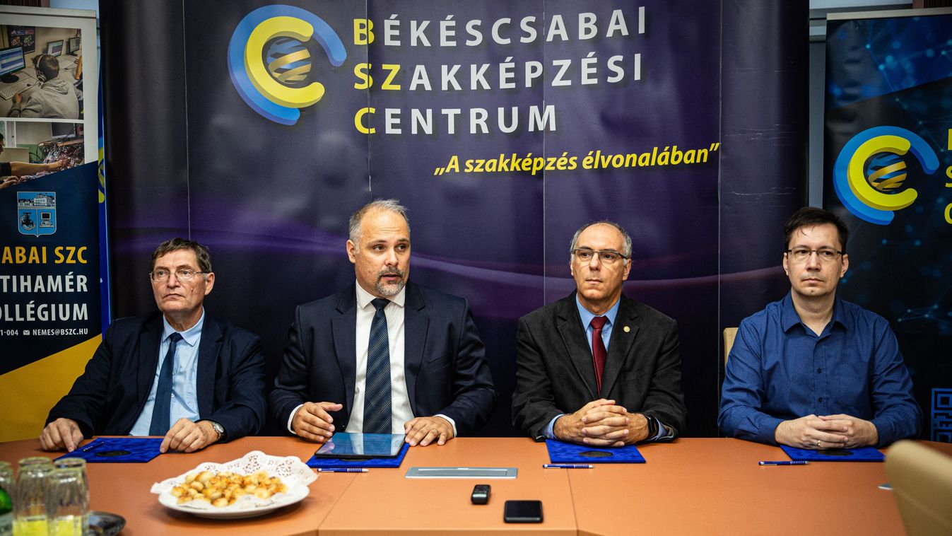 Újabb ajtókat nyitottak a gészis diákok számára