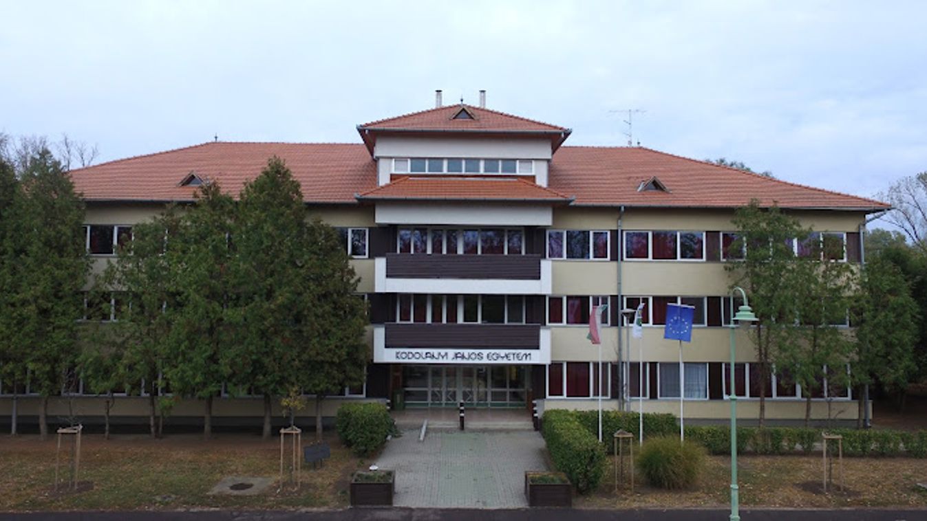 szintet-l-p-orosh-z-n-a-kodol-nyi-j-nos-egyetem