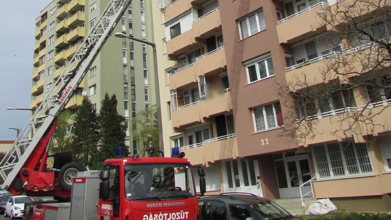 Olyat tett egy kétéves az anyukájával, hogy ki kellett hívni a tűzoltókat