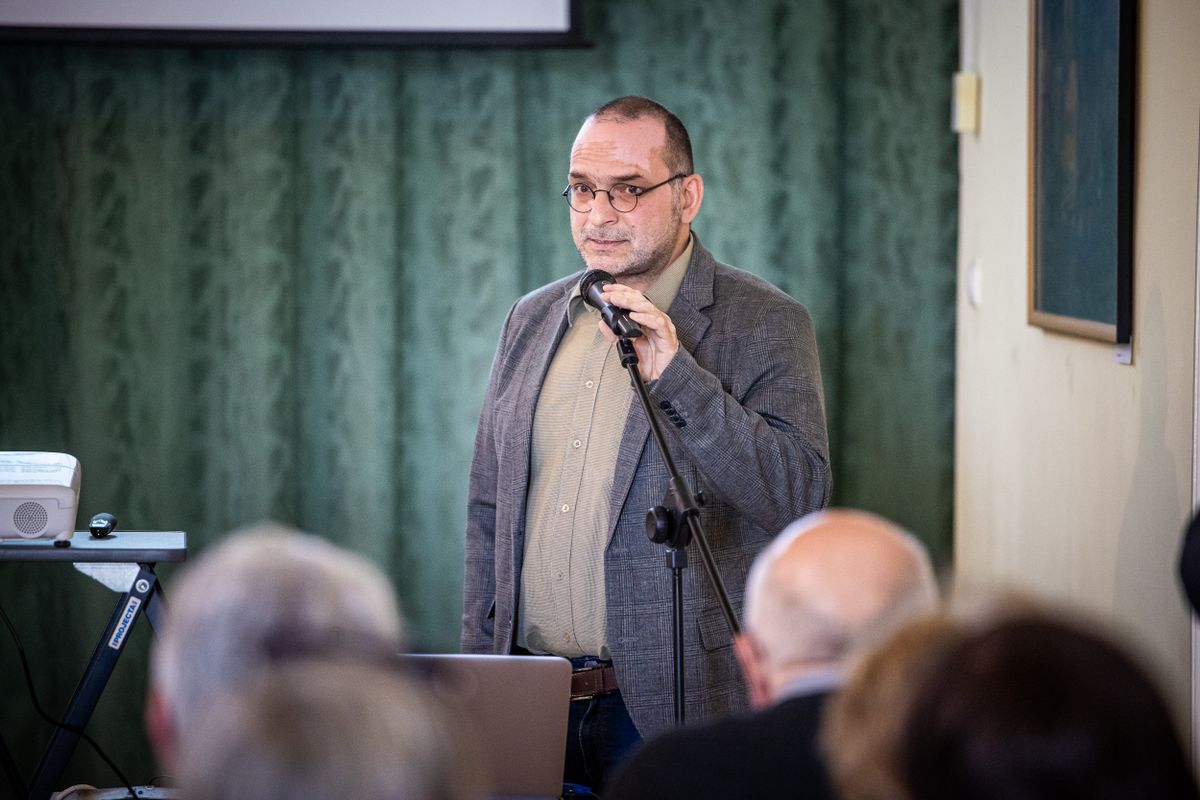 Dózsa György, konferencia, Gulyás László, Békés Megyei Könyvtár