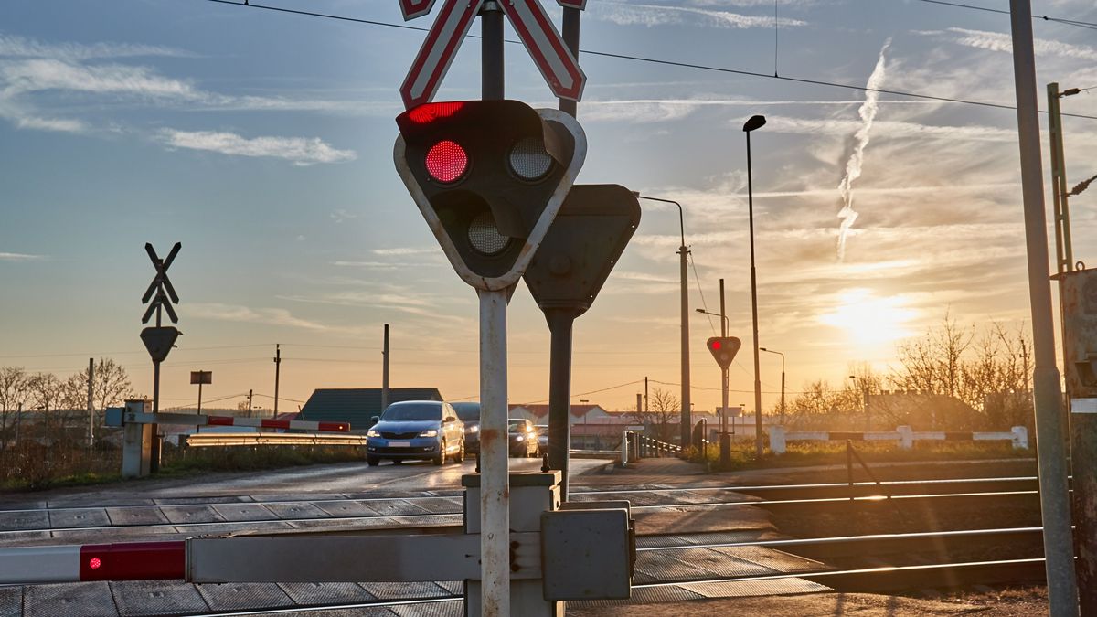 vasúti sorompókat rongáltak meg, MÁV, közlekedés, vasút