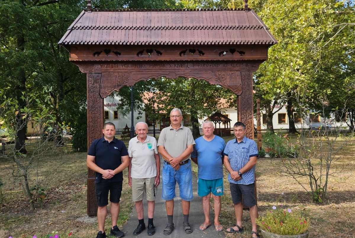 székelykapu, Kamut, megújult