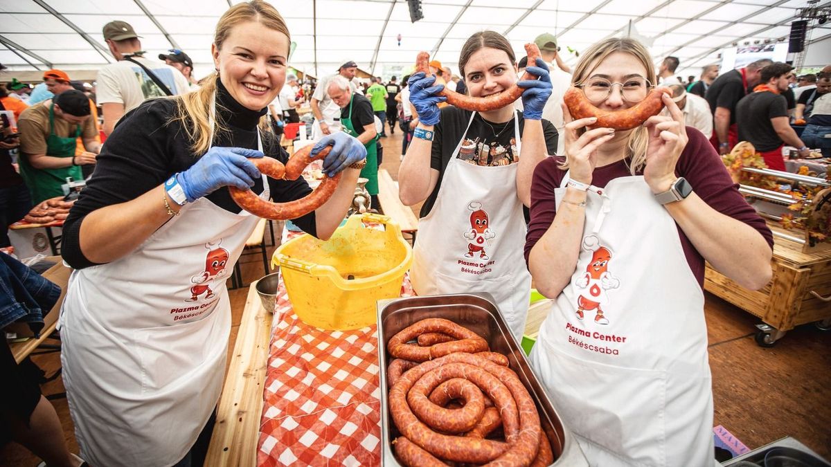 kolbász, gyúr, fesztivál, csabai kolbászfesztivál