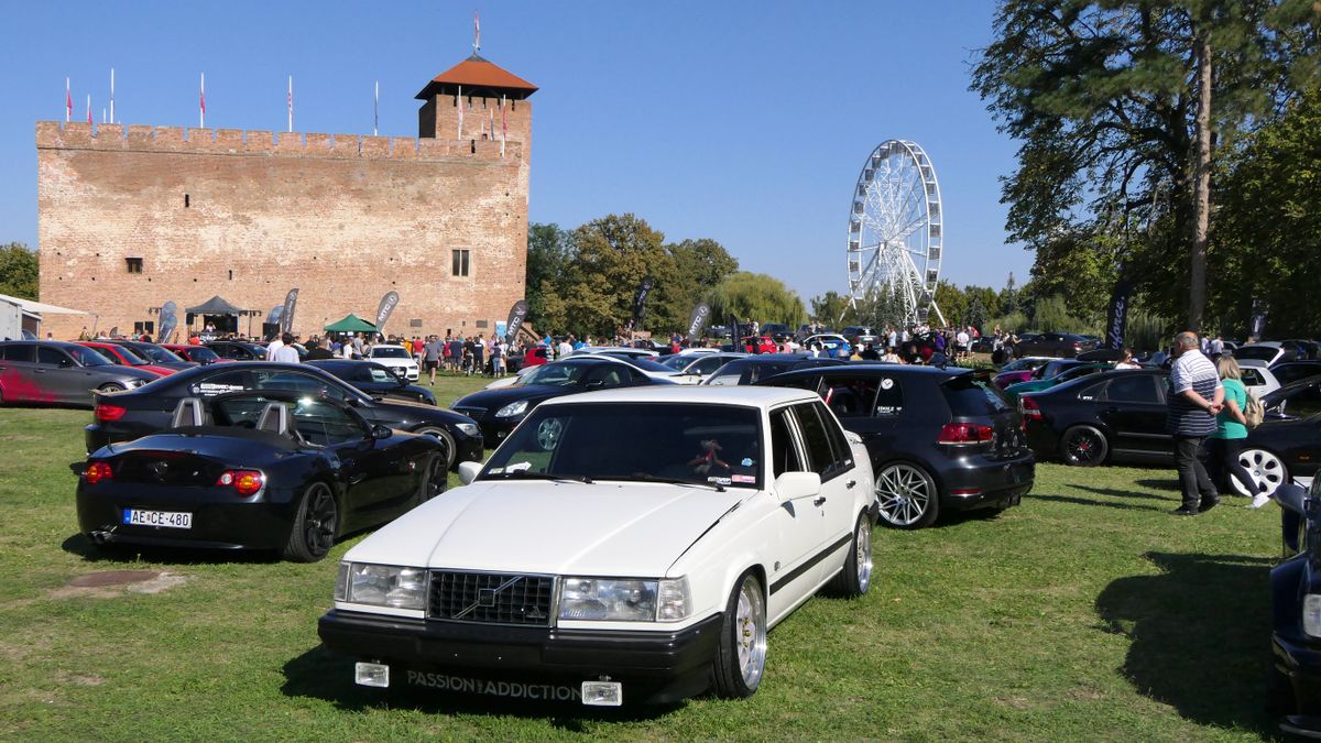  Euphoria Castle Meet, gyulai várkert, tuningautó