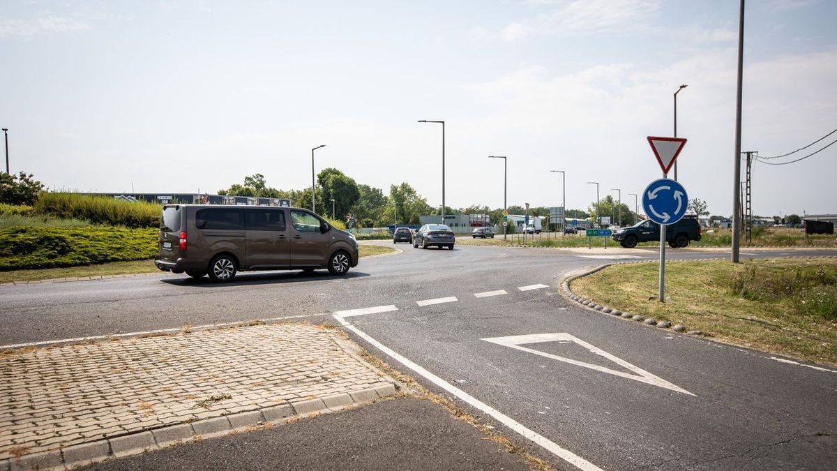 Gyulai úti körforgalom, veszély, megszűnhet, közlekedés