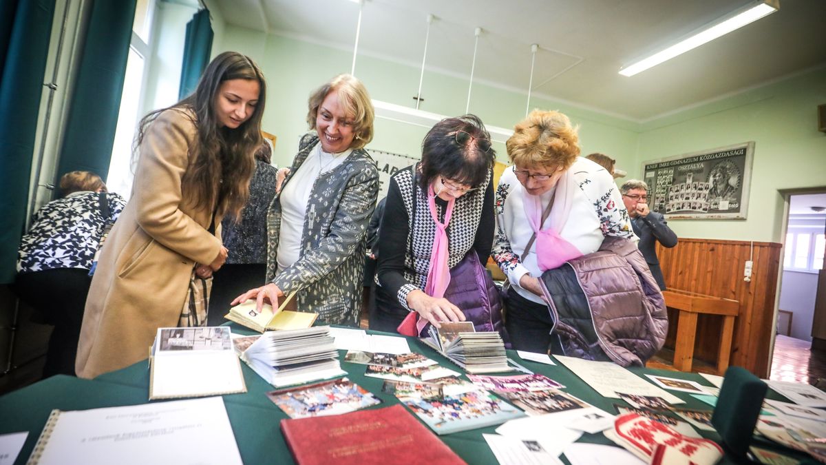 gyomai gimnázium, iskolatörténeti, 70 éves