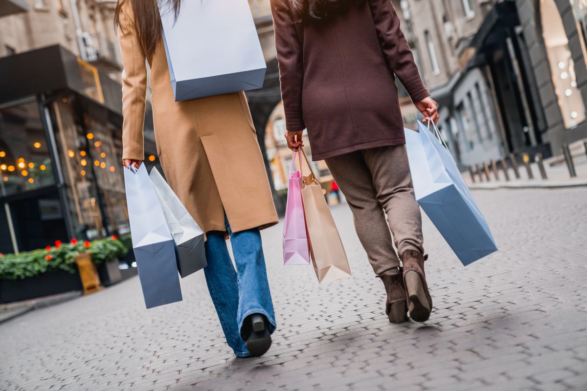 hivatásos sorban álló, black friday