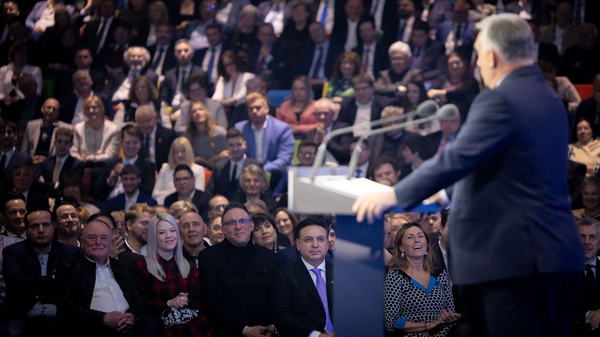 Orbán Viktor évértékelő, beszéd, miniszterelnök