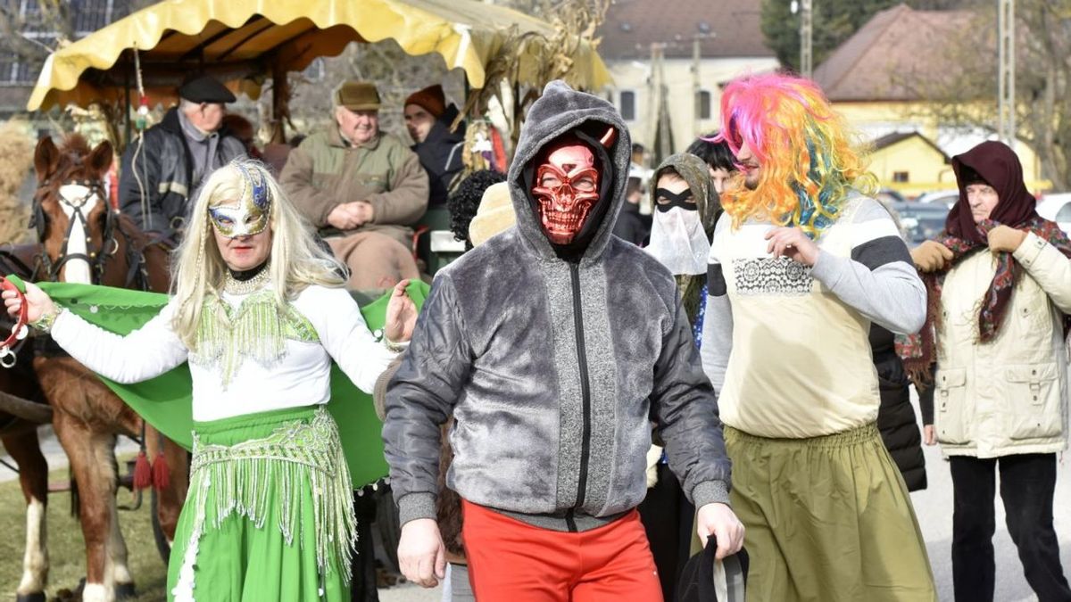 farsangi felvonulás, programok