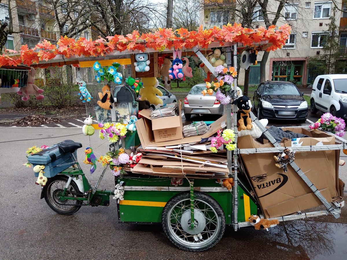 Szelektív Laci, gépsárkány, tricikli