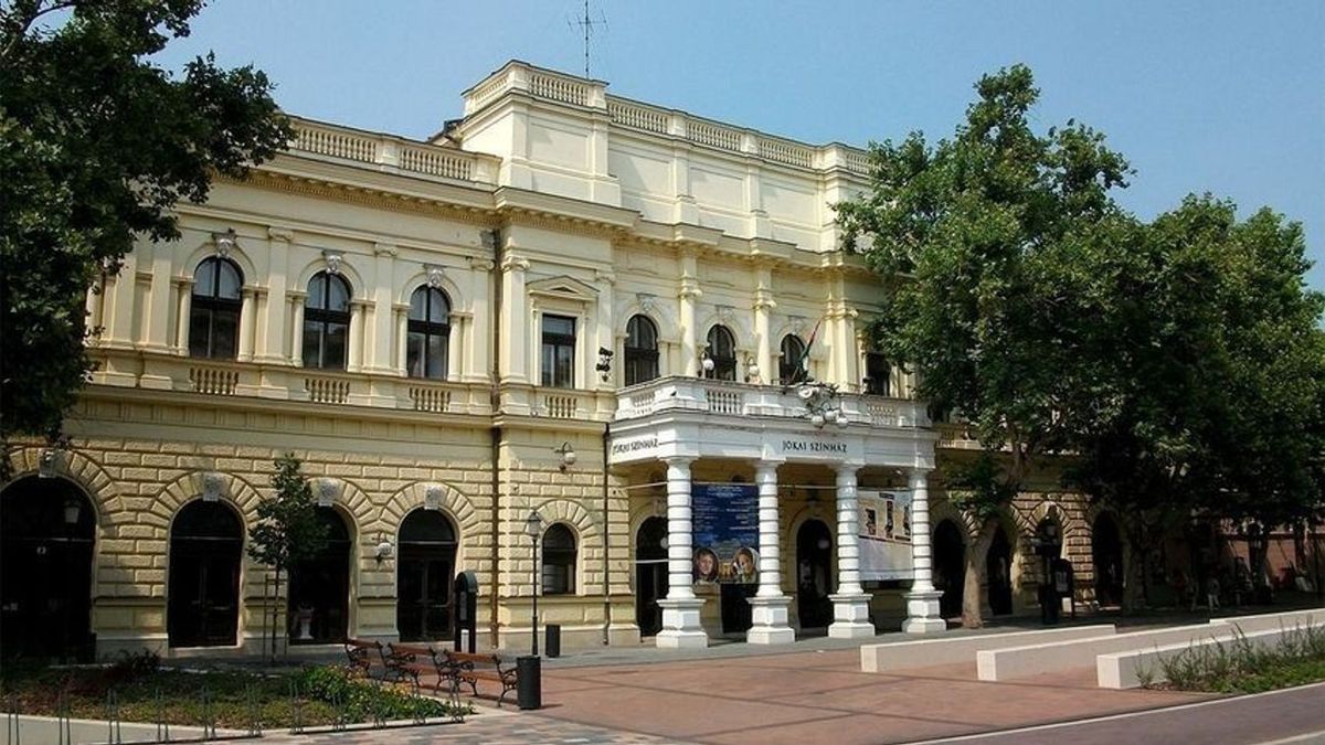jókai színház, előadás, bombariadó