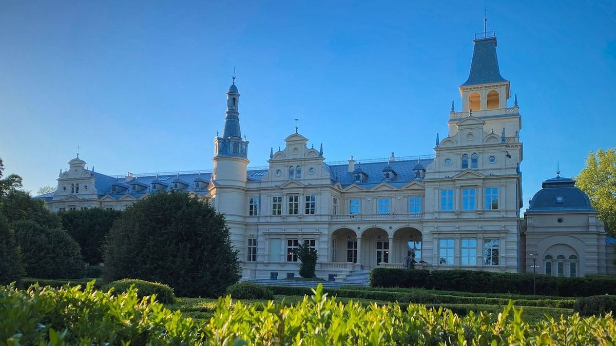 szabadkígyósi Wenckheim-kastély, Wenckheim-kastély, örökbeadás, Hódmezővásárhely