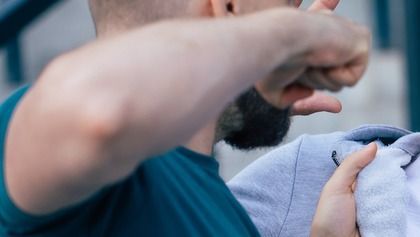 ököl, Two,Adult,Bearded,Men,Are,Fighting,In,The,Street.,Conflict,