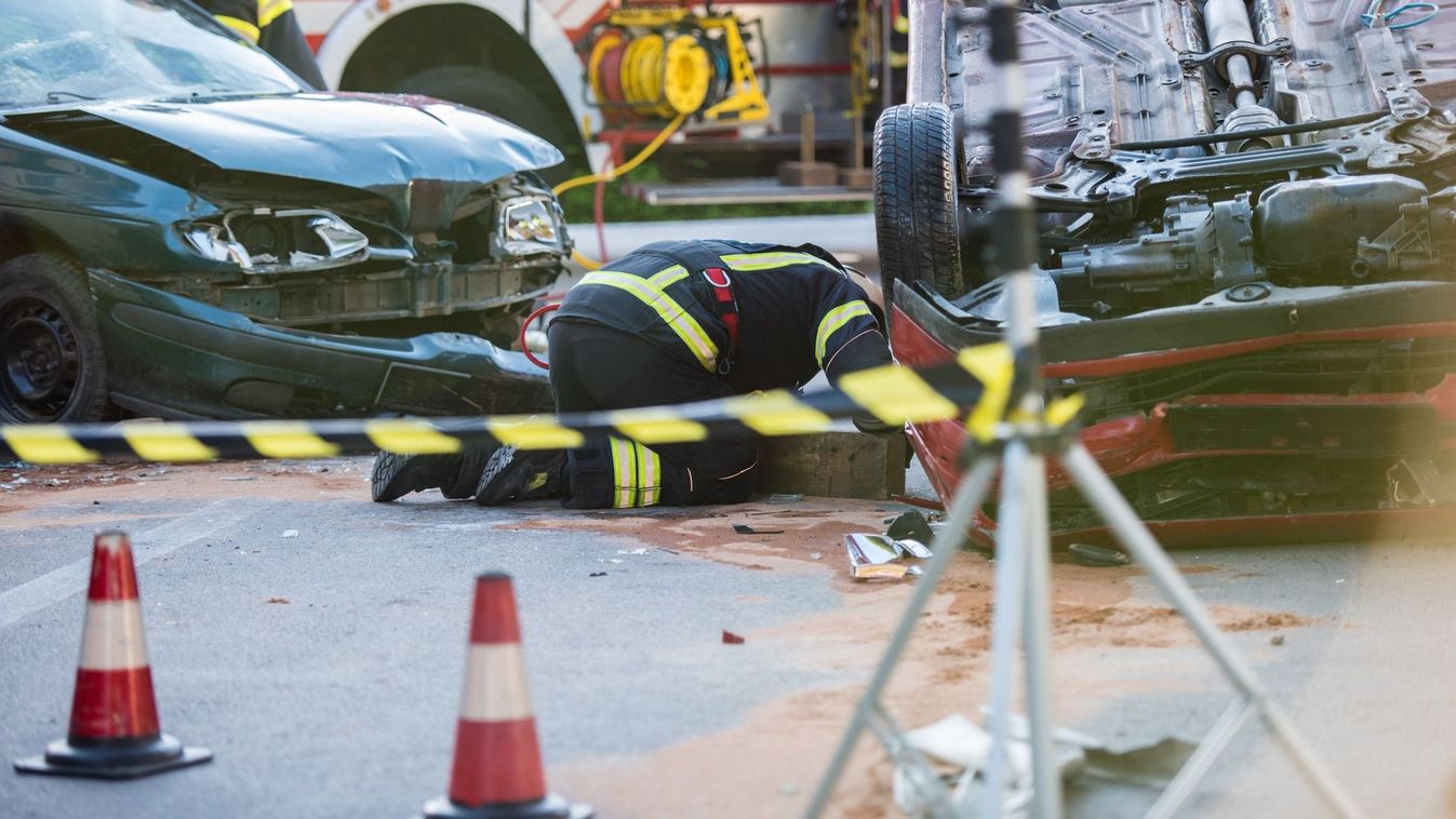 Nagy a baj az M5-ösön, szörnyethalt egy sofőr