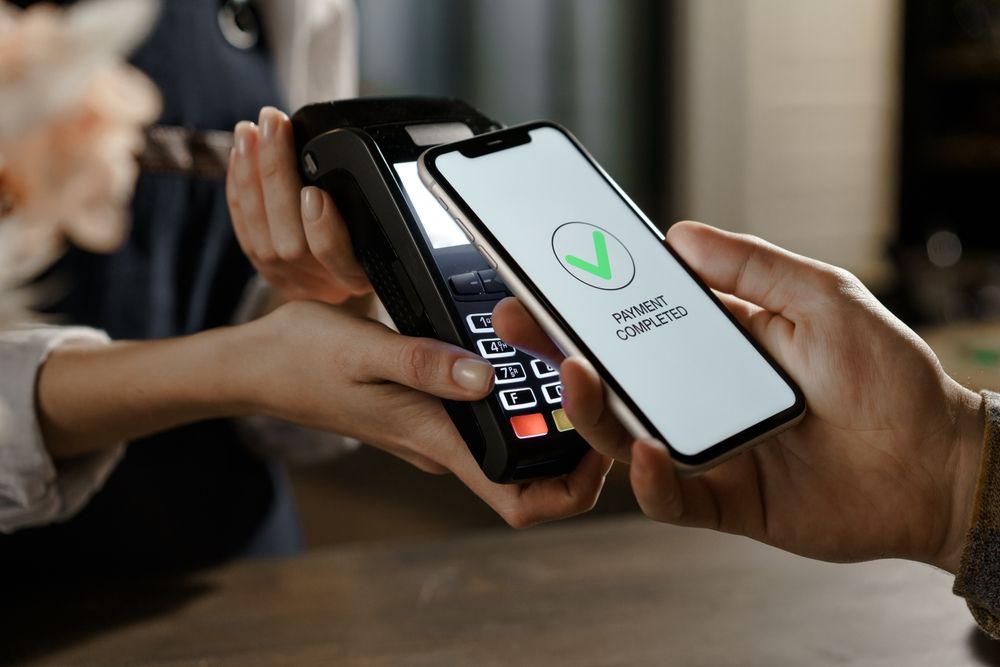mobilos fizetés, trankzakció, költekezés