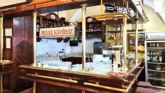Eladó a békéscsabai Fiume Hotel