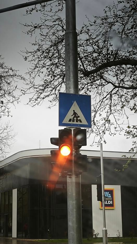 jelzőtábla
