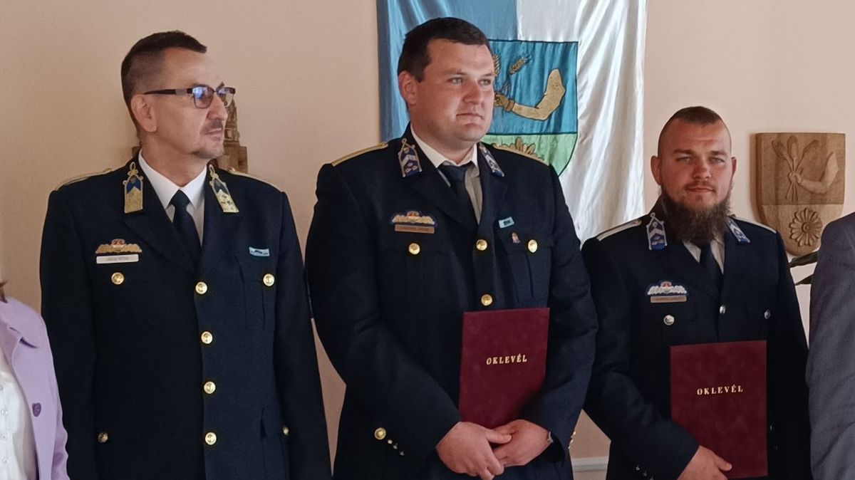 csorvási rendőrök, munka, elismerés