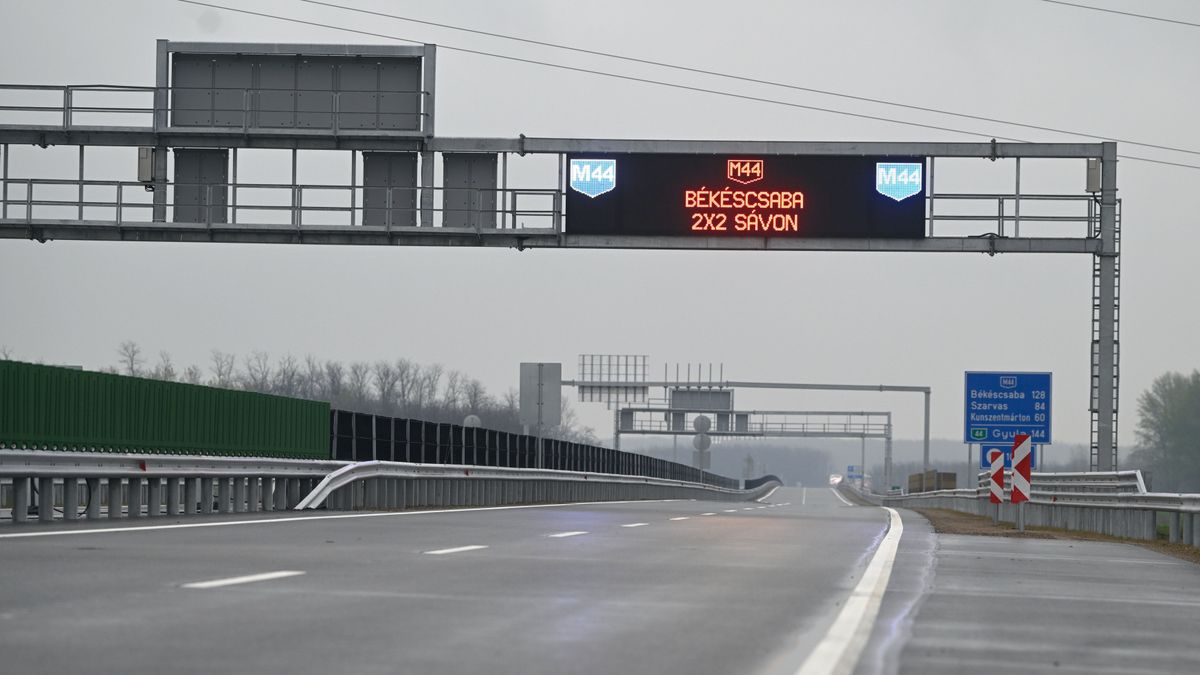 m44, m44 gyorsforgalmi, vármegyei matrica