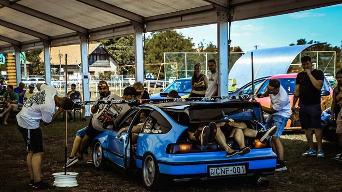 Tuning autós találkozó