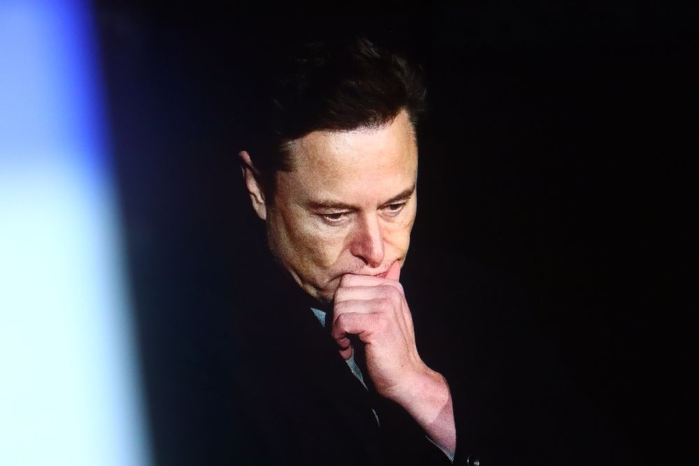 starlink, Elon,Reeve,Musk,Is,A,Businessman,Known,For,His,Leadership