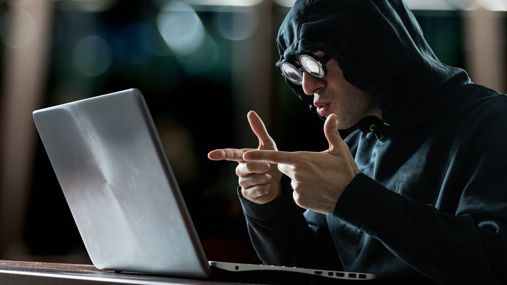 e-mail, e-mail fiók, feltörik, tanácsok, megelőzés,