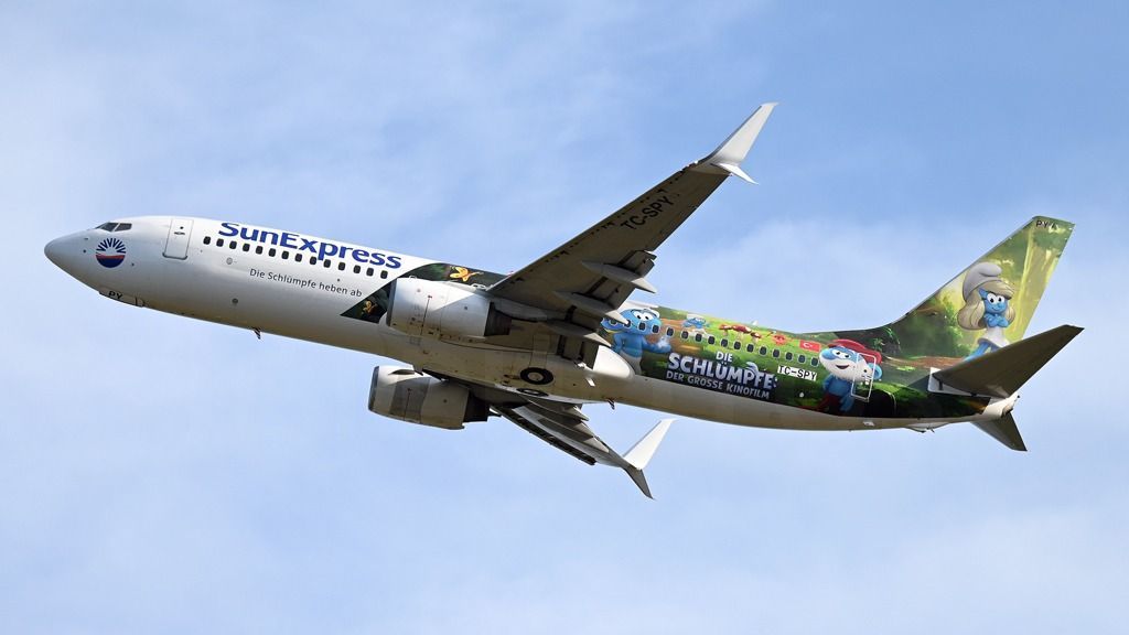 Aprajafalva, Hupikék Törpikék, Sunexpress