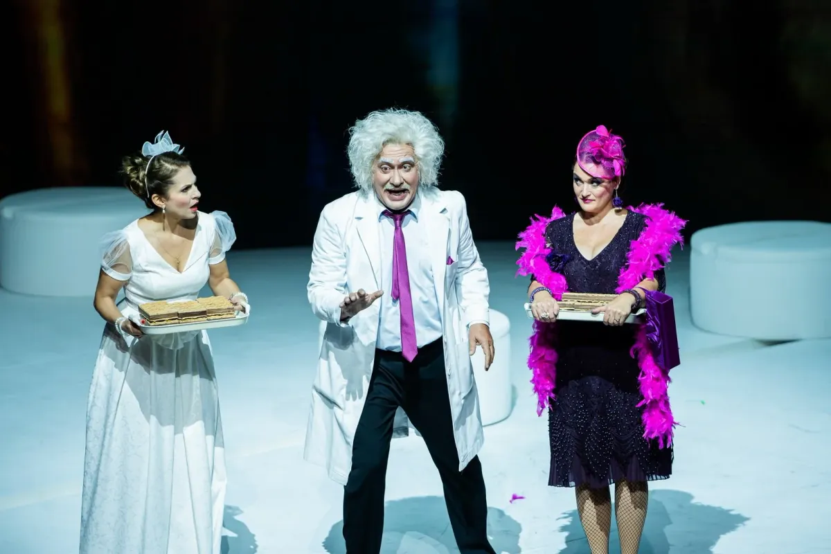 piac, opera