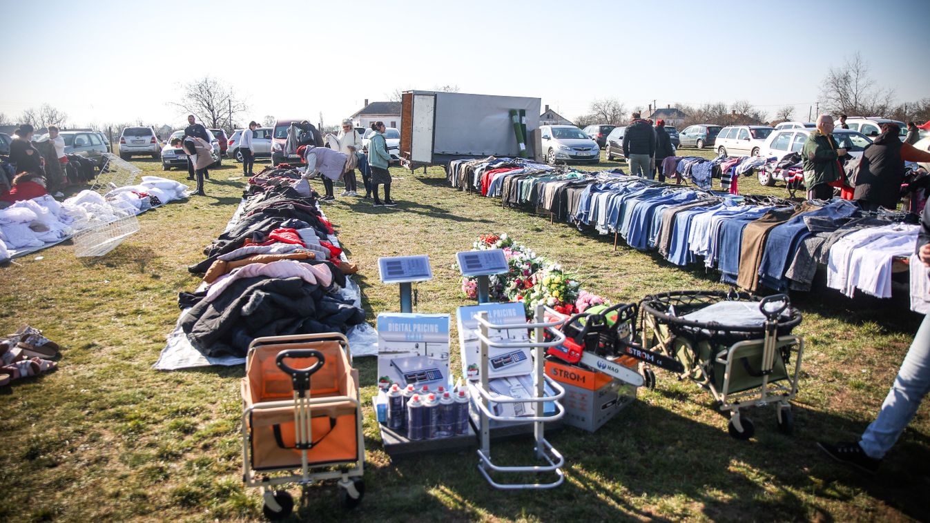 Megmozdult a fél megye: ezrek érkeztek az első tavaszi óriási kirakodóvásárra –...