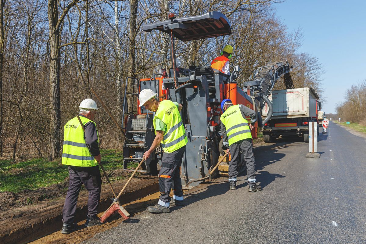 Szélesítik a tervek szerint a Sarkadkeresztúr és a nyékpusztai bekötő közötti utat