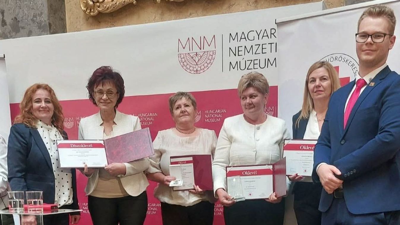 Elismerték a humanitárius munkát , ők a díjazottak Békésből